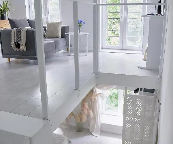 Apartamento White Door Heart Of 4 Odesa