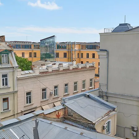 White Door Heart Of 4 Апартаменти *